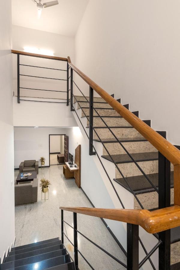 Hotel Paramount Suites & Service Apartments منغالور المظهر الخارجي الصورة
