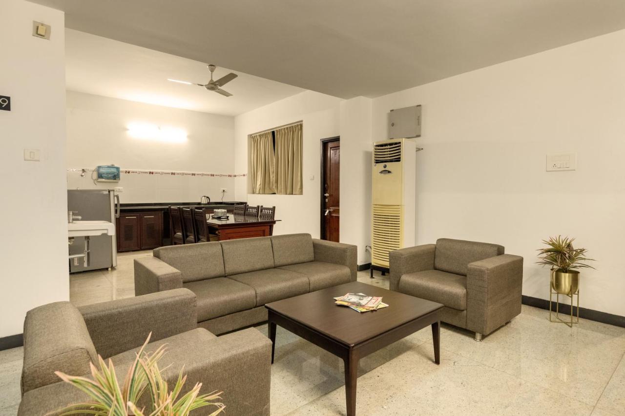 Hotel Paramount Suites & Service Apartments منغالور المظهر الخارجي الصورة